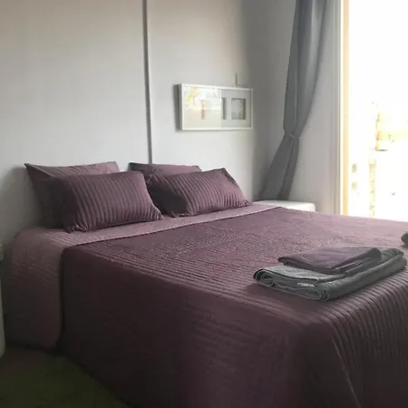 Unique Modern 2 Bedroom Aparment Apartment